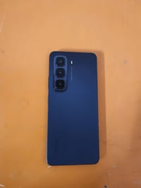 انفنكس نوت ٥٠ اي نقص مابيه ذاكرته ٢٥٦ بطاريته ٥٠٠٠ سعره ١٥٠ الف رقمي ٠...