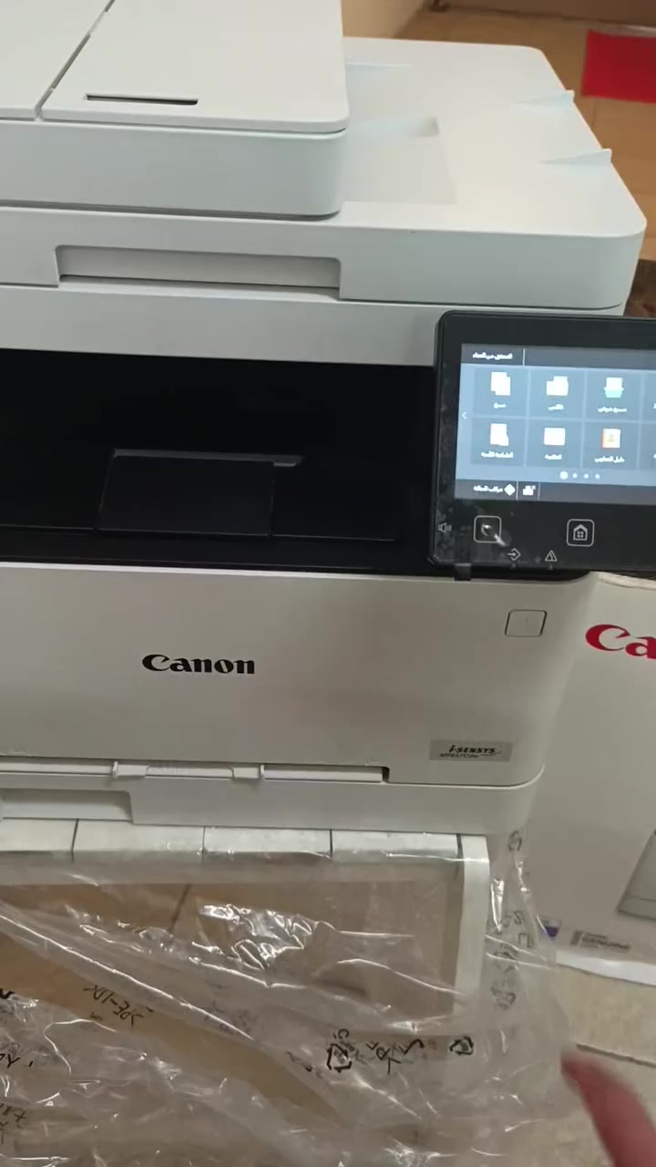 السلام عليكن طابعه كانون جديده استخدام شهر واحد بالكارتونه احبار مليانه طباعه فول نظافه 100 % تواصل  ***********
