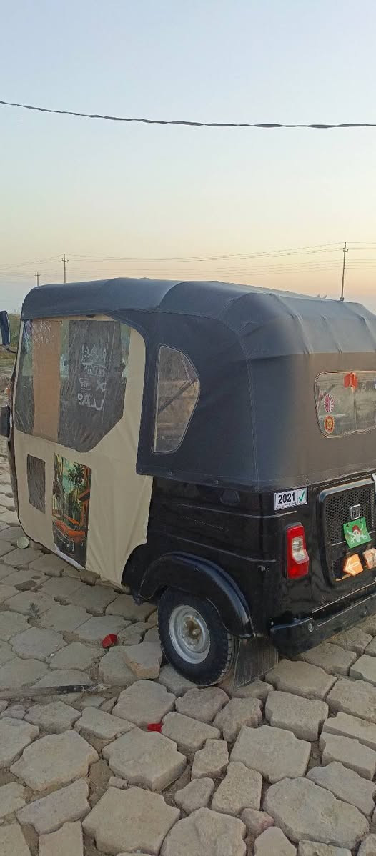 سلام عليكم تكتك لبيع رقم واصط 221 اتصال علا ***********
