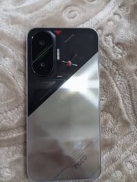 بوكو F7 ٥١٢/١٢ • ريدمي 12 ٢٥٦/٨ • شاشة مبدلة