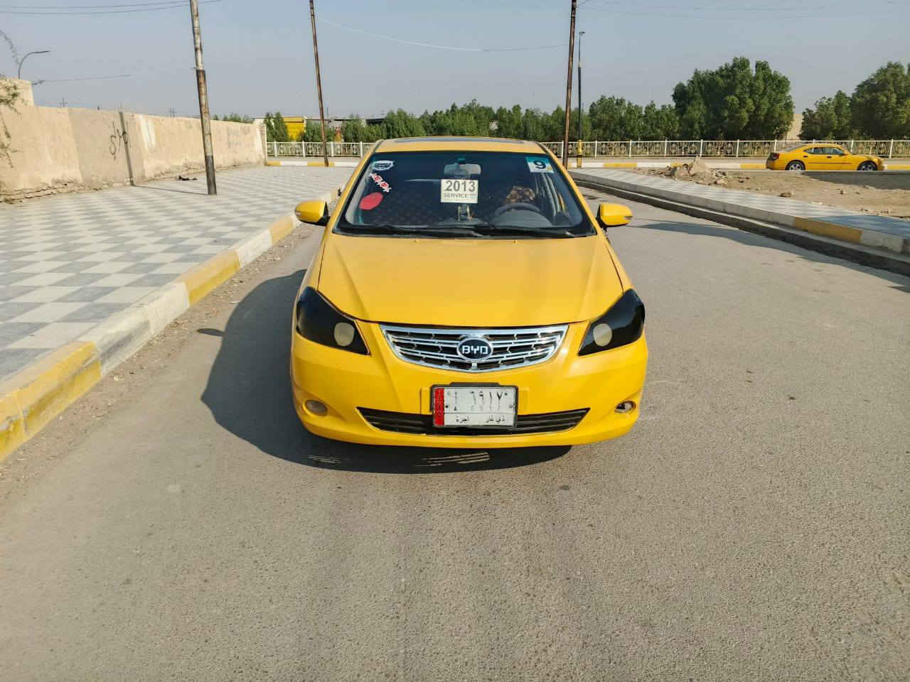 سلام عليكم سياره بي وايدي موديل 13 جي ثري رقم انكليزي سنوره ل31 حداديه مكينه كير فول مصفره هيه   مكفوه من الشخط وغرامات الستفسار الرقم ***********
