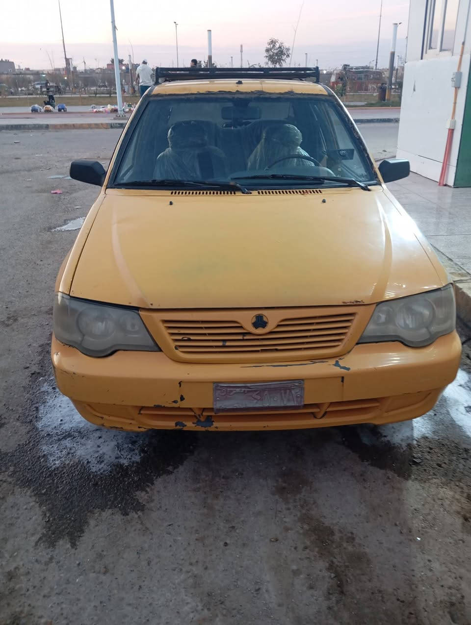 سلام عليكم سياره البيع دمعه سايبا رقم صدامي مطلوبه بس هيه غرامات ماعليه موديل 2012 رقم بصره مكاني السياره بصره السعر 13وبيه مجال مكينه وكير كفاله التبريد شغال تخم تاير الكهرباء شغاله كله السياره جاهزه ***********
