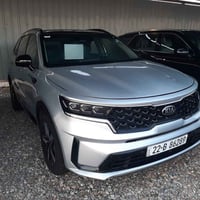 سورنتو مكينه ٢٤٠٠ جاهزه من كل شي موديل ٢٢ ماشيه ٦٦ السعر ٢٧٥ هاتف ٠٧٨٣...