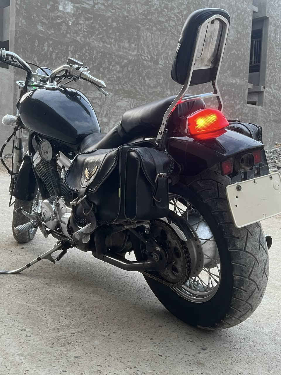 سلام عليكم دراجه هارلي للبيع الدراجه اوراق كامله ومكمركه العنوان بغداد العبيدي السعر ١٣٠٠وبيها مجال بسيط رقم ***********
