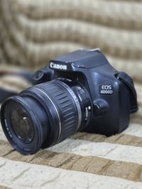 كامره للبيع كانون D4000 سعر مناسب  07825332426