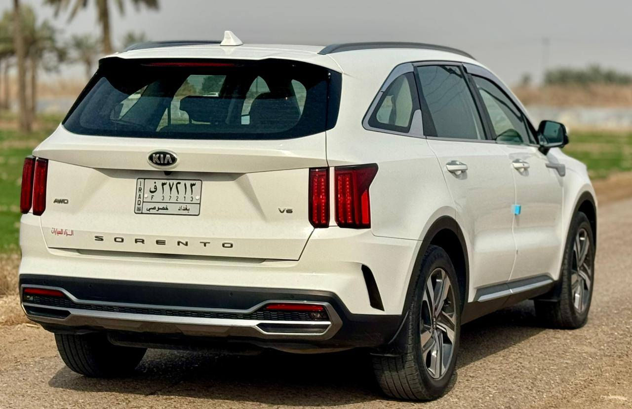 السلام عليكم 
كيا سورنتو 2021 خليجي
ماشية 74 km 
مكينة  V6 
فول مواصفات 1/1
بنراما 
كامرات محيطيه 
بصمة ابواب + تشغيل 
جنطة كهرباء 
وبقية المواصفات المعروفه
السياره جاهزه بدون اي نواقص 
العنوان / السيديه 
السعر / 273
للاستفسار / ***********
