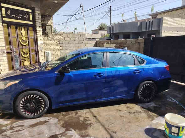 كيا فورتي ٢٠٢١
مكينه 1600 تيربو
كير Dct دبل كلج رياظي
سياره حادثها خلفي من امريكا
ومبدل بيها بابين هنا نفس الون
السعر ١٣٣
الرقم ***********
