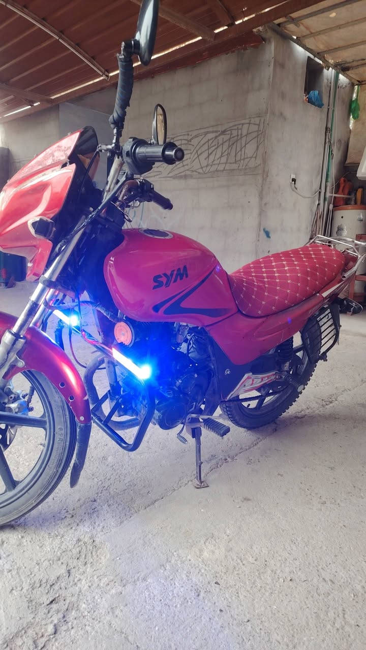 سلام عليكم
موطور سايم 17 للبيع بلادي
سعره 600 
مكاني عامريه فلوجه
***********
