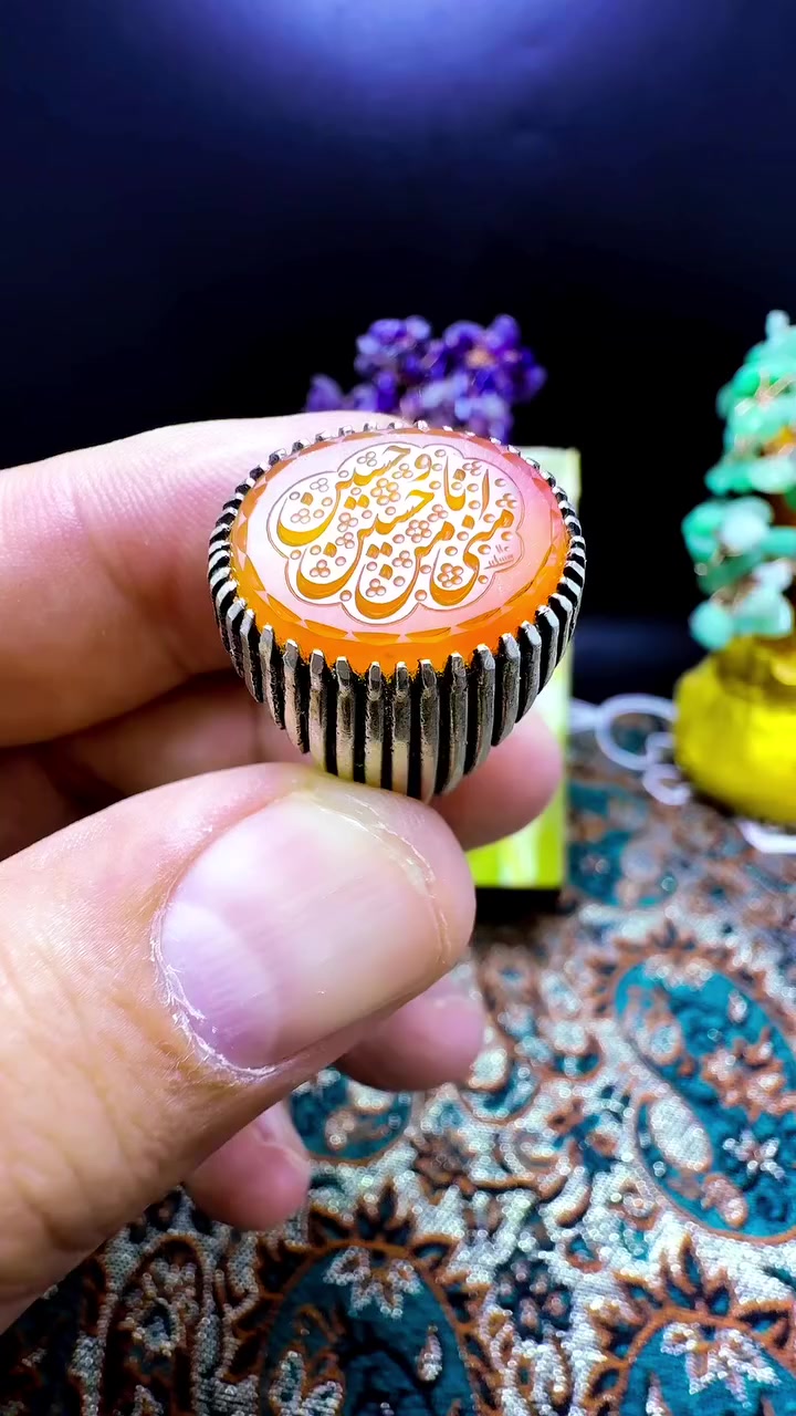 للطلب الأحجار الكريمة والحجز يرجى مراسلتنا على الأرقام التاليه واتساب 
*********** ابو عباس
*********** أبو محمد
*********** ابو حسين 

العنوان النجف الاشرف سوق الكبير قيصرية نور الشرع 👈الموبايلات سابقا👉 @أبرز المعجبين
