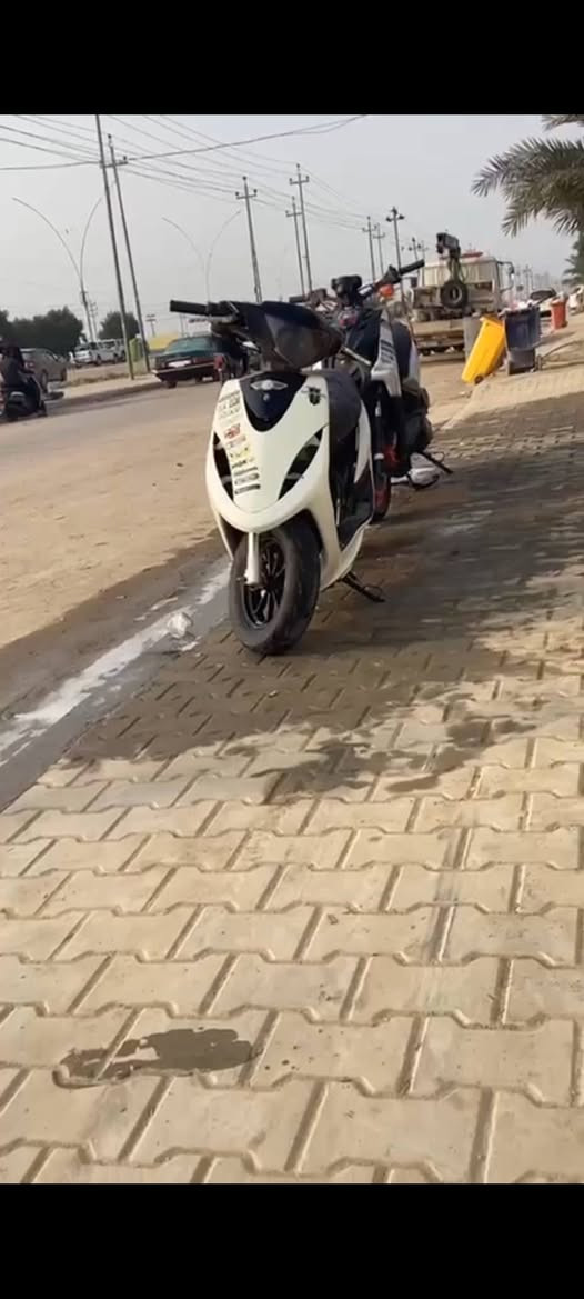 ماكس البيع مكينه 55 كلجات رياضي بلاد دراجه قويه كلش تجي تطلع بيه ذا مو معدل وشلعه فول+ دبلات قزامه + ويال مشيف بلاد +شيال رياضي بلاد + صالنصه حلزوني سعره وتساب ***********
