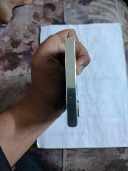 جهاز S23 ذاكره 256 
مراوس فقط مراوس بيع مابيع اخوان 
اريد  S24 او S25 الترا ذاكره 256 
وانطي فرق معقول 
جهازي نظيف جدآ على أيدي
كاسره كسر كارتون  
عنوان بغداد قريب الشعب 📍
للاتصال 📞 *********** اتصال او وتساب
