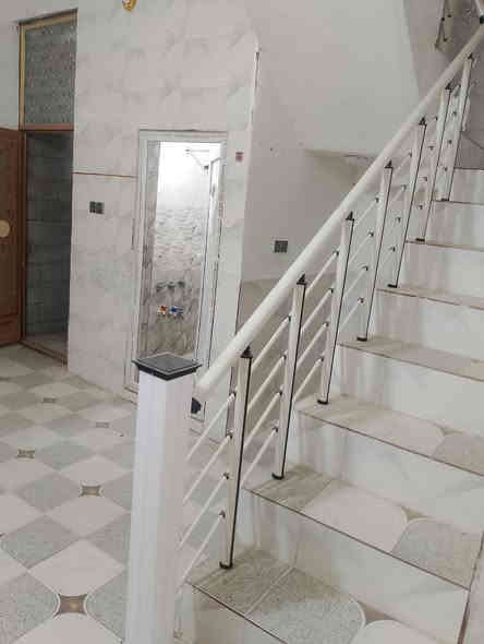 🏡✨ للبيع بيت حديث في كربلاء بناء في منطقة الشبانات / البزل الثالث ✨🏡

🔹 المساحة: 50 متر
🔹 الطابق الأول يحتوي على:

استقبال

صالة واسعة

حمام داخلي

حمام خارجي

🔹 الطابق الثاني يحتوي على:

غرفة كبيرة (مأسس ومهيأ)

🔹 مميزات إضافية:

كامل سيراميك

بناء حديث

عقد 117

💰 السعر: 26 مليون (بيه مجال)

📞 للاستفسار والاتصال: ***********

✅ بيت جاهز للسكن بسعر مناسب وفي موقع مميز! كربلاء
