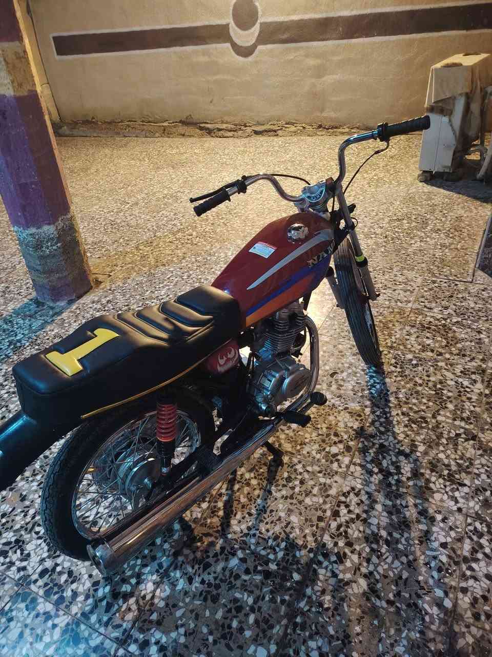 السلام عليكم دراجه اوراق صولي تعمير 25 مكينه رابيدو مفتوحه السعر 850 وبيها مجال***********
