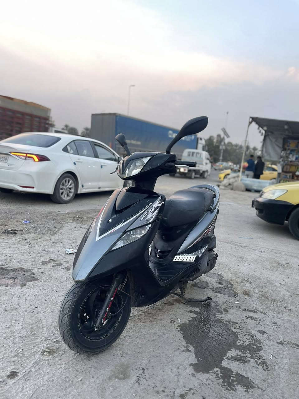 السلام عليكم ماكس ثعلب مال رنبة للبيع قبل شهر نزلتهة  950 نضيفة بمعنى الكلمة تأخذها كبل للشارع أوراق كاملة  
السعر 750 
للاستفسار ***********
