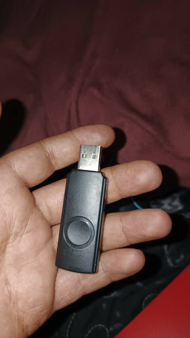 سلام عليكم جوستك جوكر تشتغل ع حاسبه بلي٣ اكسبوكس ون وسيريي
للبيع ب١٥ 
او مراوس ويه جوستك بلي 4  ***********
