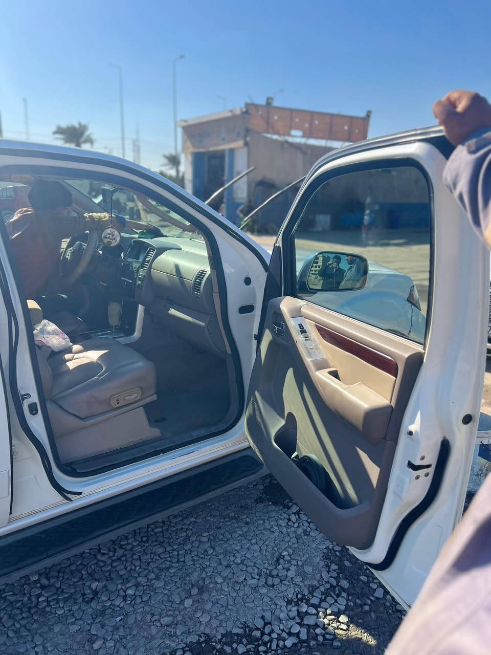 سلام عليكم من رخصه الادمن المحترم نيسان بافندر موديل 2009خليجي LEفول مواصفات السياره نضيفه مال جناي بيهه باب وجاملق بي بارد السعر 110للاستفسار اتصل ***********
