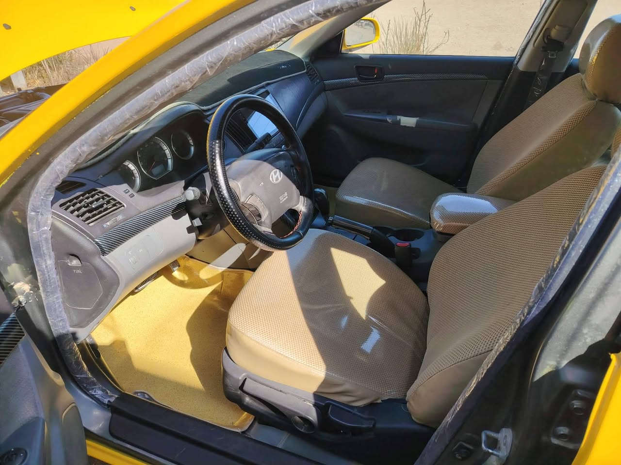 السلام عليكم سوناته للبيع 2010 سياره جديده مابيها اي نقص كير مكينه حداديه كلهن جدد تخم تاير جديد مصفره من الهيئة والمرور مداور ثاني يوم تبريد خير من الله السعر 75 وبيها مجال بصيط الرقم *********** و*********** ما اتواجد عالفيس الشراي يتصل بيع فقط ما اراوس
