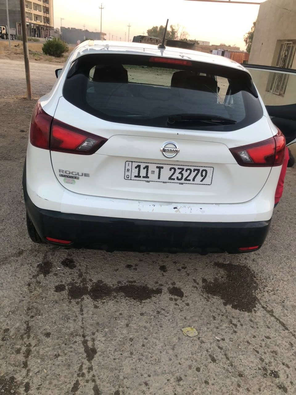 نيسان روج 2019
ضرر بنيد فقط 
سيارة نضيفة مناقصه شي 
السعر 155
المكان قضاء الدور

‭0773 198 2811‬
***********
