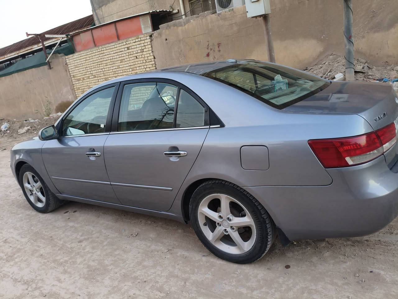 سوناتا 2007 وارد محرك 4 سلندر دوش رقم بغداد فول مواصفات
السعر 85 وبيه مجال 
صبغ حزام 
***********
***********
