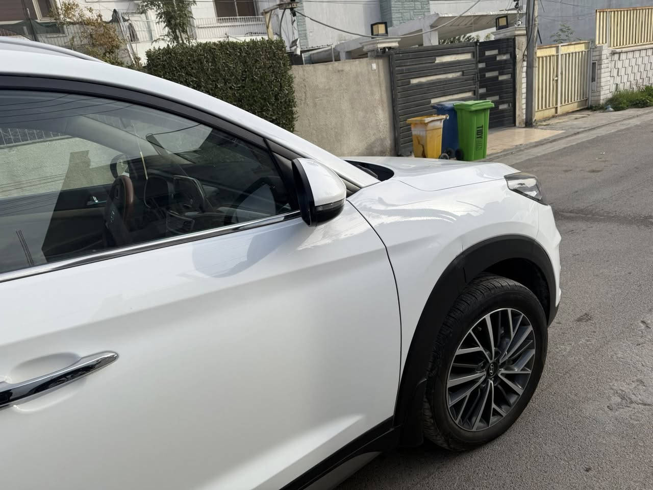 سيارة توكسان للبيع
فوول مواصفات ماعدا البنوراما

موديل 2021

🛑السيارة مكفولة ماشية 24 الف فقط سيارة بعدها زيرو 

نظام ترحيب البصمة الثانية بعدها ممستخدمة 

٣ انضمة قيادة سبورت نورمال عادي 

ايكو اقتصادية بالبنزين

بصمة تشغل عن بعد

بصمة ابواب

5 عدسات زنون تتحرك ويا اتجاه السيارة

كراسي كهرباء

فول تحكم ستيرن

حساس امامي 

حساس خلفي 

شاشة اصلية

مري شفط 

كاميرا خلفية دوارة

لدات امامي وخلفي 

تبريد قطعتين

مكان السيارة بغداد

***********
