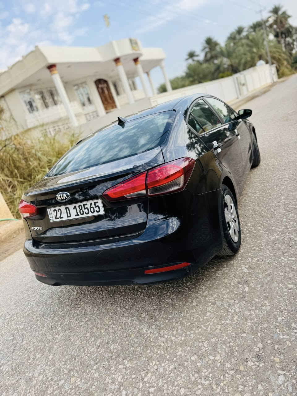 فورتي امريكي 2018
بيه قطعتين جاملغ و بنيد فقط 

سياره حلوه وجاهزه 

محرك وكير كفاله 

سعر ١١٢ وبيه مجال 

***********
