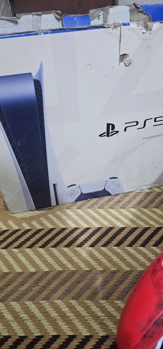 بلي5 فات مهكر نظام9 ذاكرة 825 غراضة كاملة لامفتوح ولا مصلح
يجي ويا يده و5 العاب

السعر ٦٨٥ الف الشراي يتفضل خاص 

رجائا لاتجي تكسر بالقعه


**إذا كنت صاحب هذا الإعلان وتريد حذفه لأي سبب، رجاءا أرسل رسالة إلى الدعم الفني**