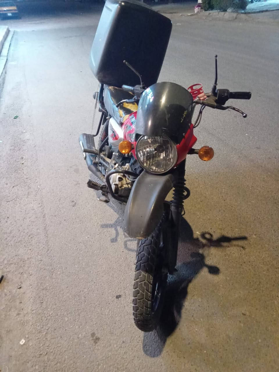 سلام عليكم دراجه لبيع بوكسر موديل 2023
مكفوله كفاله عامه 

رقم انكليزي تحويل ثاني يوم 

عنوان الامين اسكينه

***********

سعر مليونين ونص

بيه مجال حك جيه
