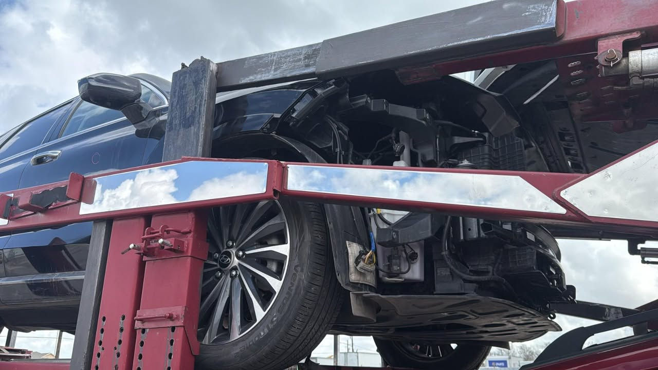 السلام عليكم 
للبيع
هونداي بلسايد 2024 كلكرافي
داخل ابيض 
تقديم ترجيع في البصمة 
فول فول مواصفات vip
مواصفات غنية عن التعريف
باقي 50 يوم وتوصل للعراق 
السعر شدتين و 25 ورقة
 واصل للاردن بدون كمرك وتصليح
الحادث فقط دعامية +مازدات
للتواصل ***********
