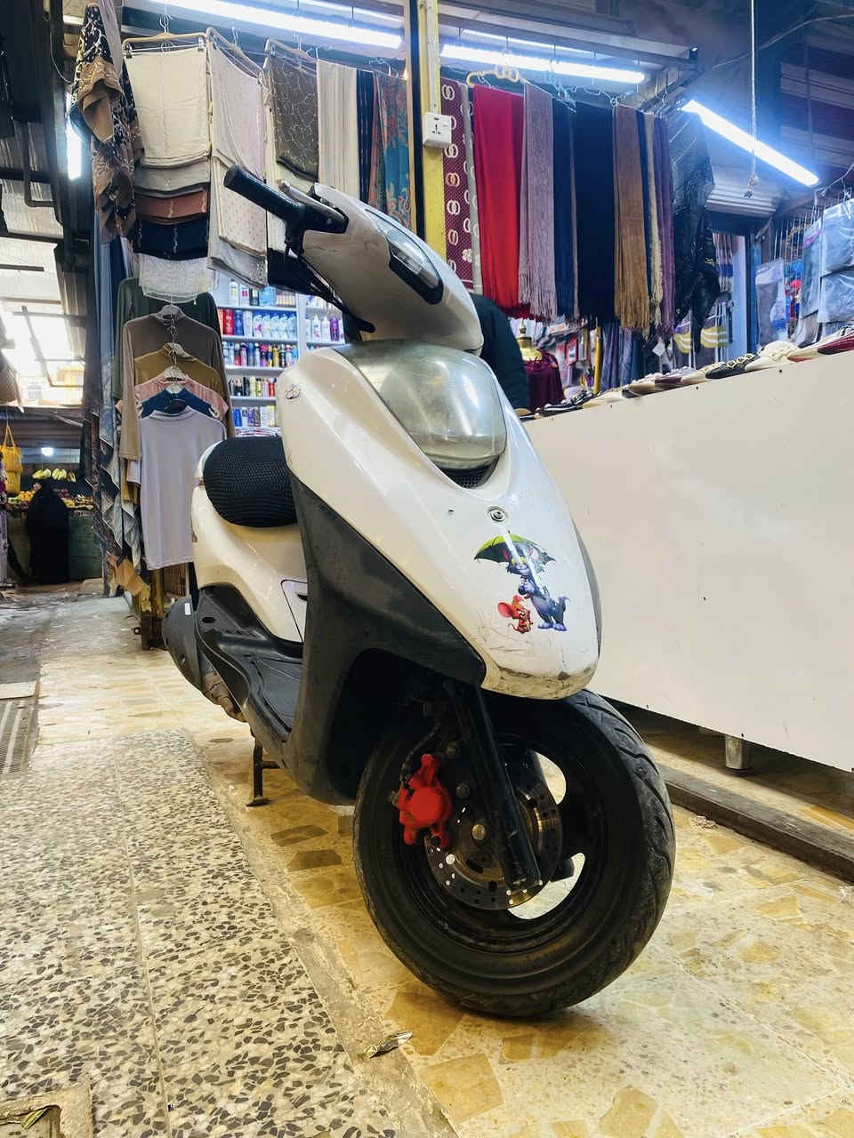 سلام عليكم دراجه فريز لبيع الدراجه نوزل مكينه ما مفتوحه 
الدراجه كفاله بعدهي جديده كلشي شغال السعر 750 وبيها مجال بسيط  عنواني بغداد حي البتول ***********
