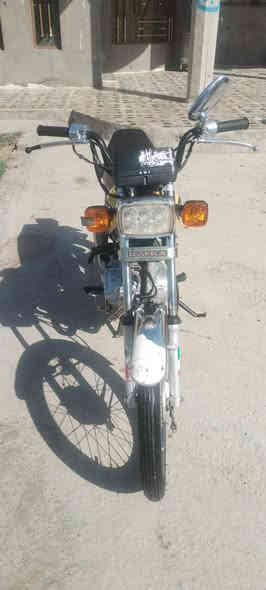 بدون وراق مكفوله عشائرين مكاني علي الشرقي شراي يجي خاص وبخدمته ***********
