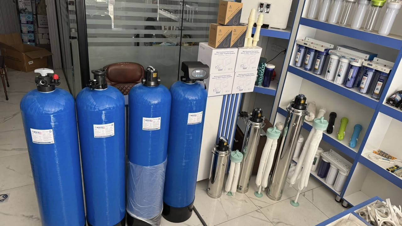 يوجد لدينا فلاتر تصفية المياة من الرمل والاملاح وتنقية المياه باسعار مناسبه 
ويوجد كادر فني للنصب الموقعي  للمراسلة على الوتساب  
مركز النقي لتصفية المياة 
***********
