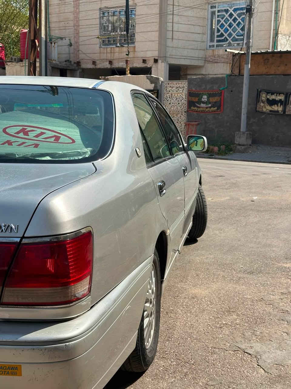 سلام عليكم
Toyota Crown 2003
سياره كفاله العراق وليابان عده جاملغ وبنيد شبر بشبر موضح بصور سياره جاهزه ما متعوبه مال بيت سياره بيها قليل جراد سياره رقم كركوك ملسق وسنويه كلها كامله بس عوزها تدفع كمرك سياره تحوير نجف فوك وجوه 3دكم 
1.كير مكينه حداديه كلها فول 
2.زوج تايرات جدد
3 تبريد  ثلج 
4 .برده خلفيه 
5.كشنات كهرباء خلفي وامامي 
6لايتات زنون ترحيب بل عدسات يصعدن وينزلن 
مكان سياره بصره لمعقل سعرها ب88 وبيها مجال بصيط حك جيه او مراوس حسب قناعه 
***********
