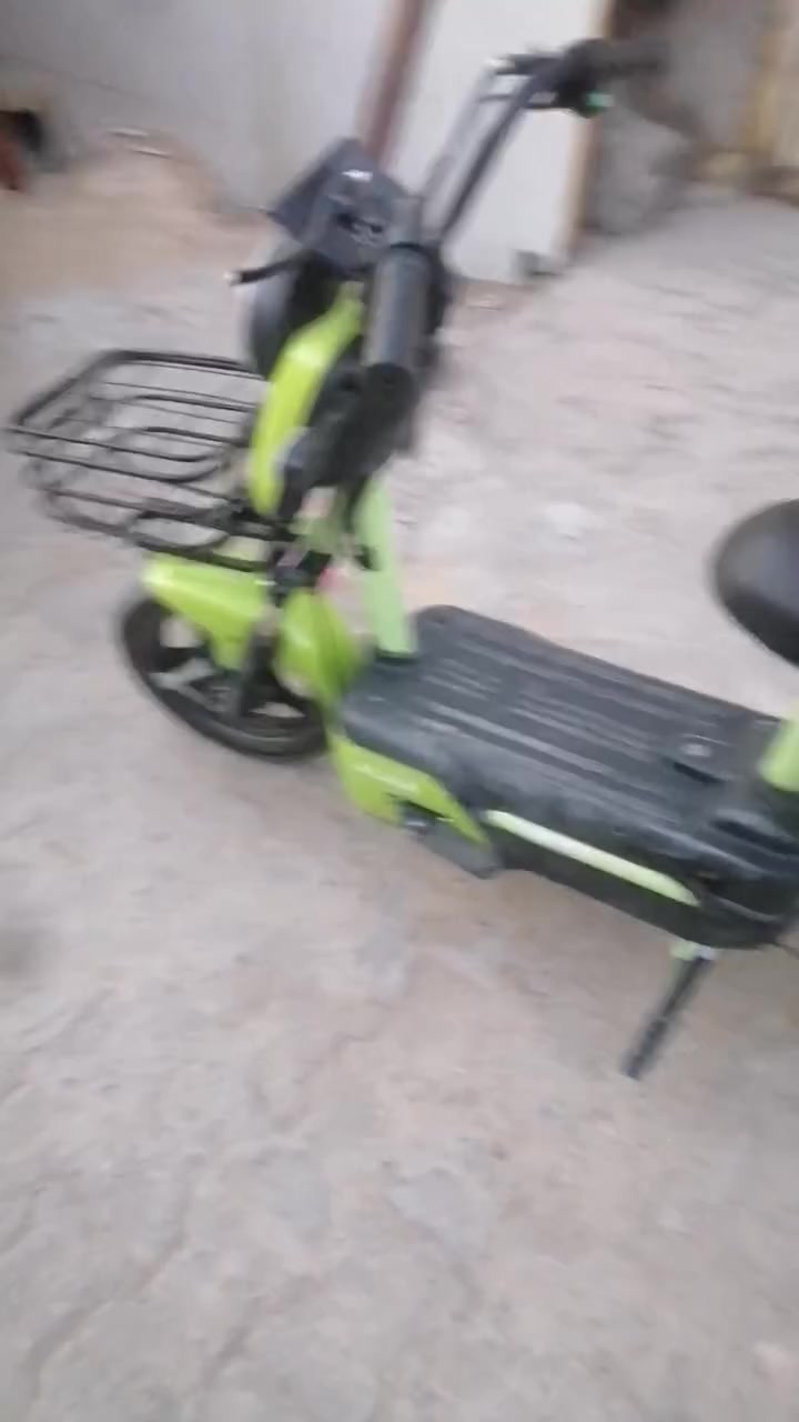 السلام عليكم دراجة شحن فول مواصفات شغالة كلشي مابيهة العنوان بغداد المدينة +9647702799626


**إذا كنت صاحب هذا الإعلان وتريد حذفه لأي سبب، رجاءا أرسل رسالة إلى الدعم الفني**