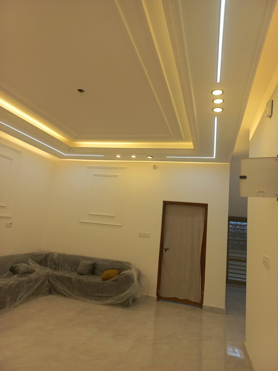 الئ ابناء الرفاعي
مستعدون لعمل الجبس بورد وصبغ عام وسقف ثانوي 

وماده الاسطح اتصال *********** وتدللون  علينه
