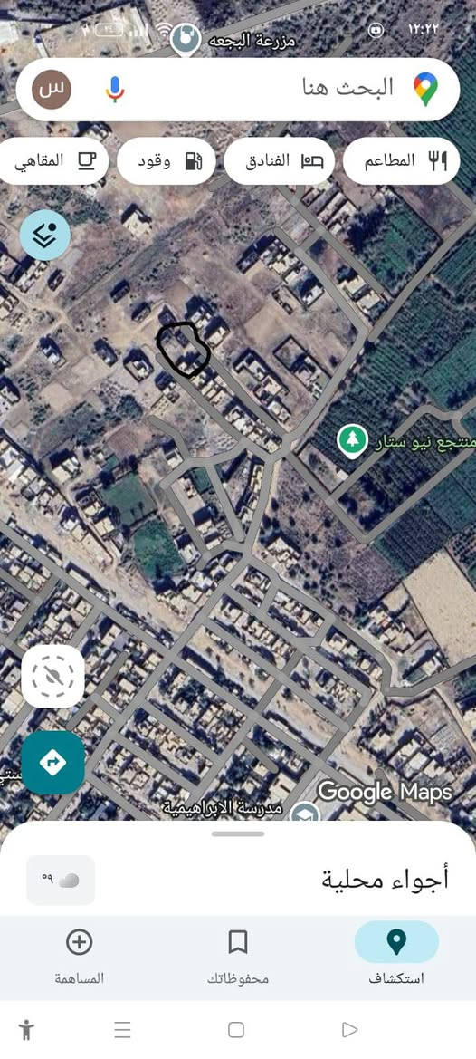 السلام عليكم قطعة مساحة 200 واجة 16ونص ونزال 12 سند 25 العنوان وره بيت رويد تبعد عن المحيط 200 متر السعر 24 الاستفسار اتصل ***********
