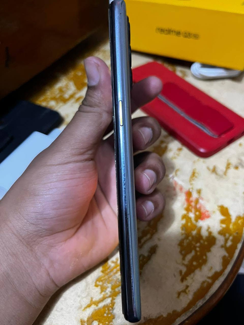 سلام عليكم اخوان 
تلفون realme Q3 pro ذاكره 128 جهاز نضيف ويا 3 كفرات + كارتون وشاحنه ومنضف وكامل معدلته والكسورات هذني بل الزكه مرتب وكامل ملحقاته سعره 150 مكاني ناصريه مركز حي المتنزه يم الاقسام الداخليه *********** توصيل موجود
