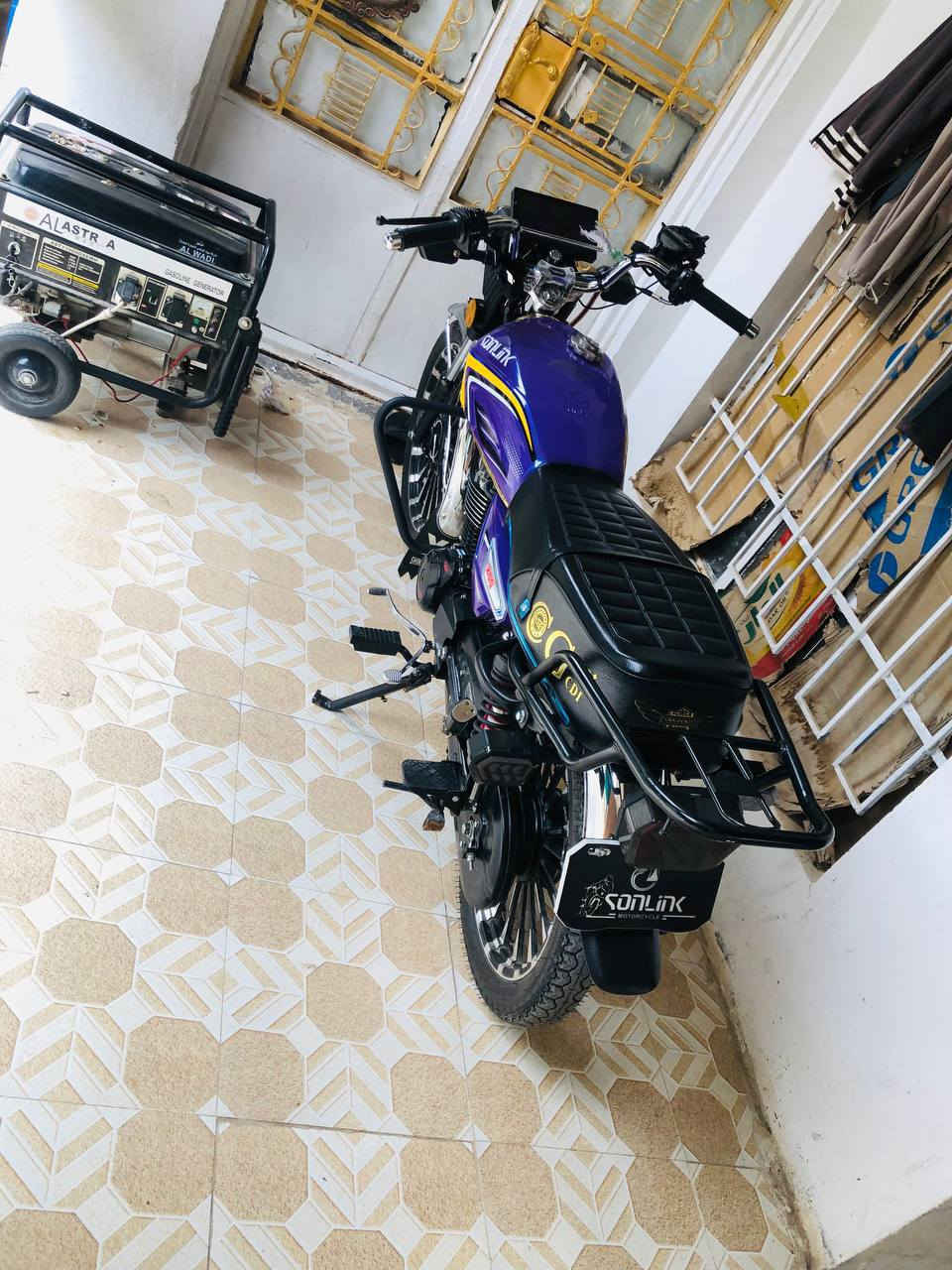 السلام عليكم دراجه سونك سافان لبيع ضاغطه وزنجيل مكفول كفالة عامه العسر انتصل وبيك خير وتدلل *********** أو واتساب موجود خاص
