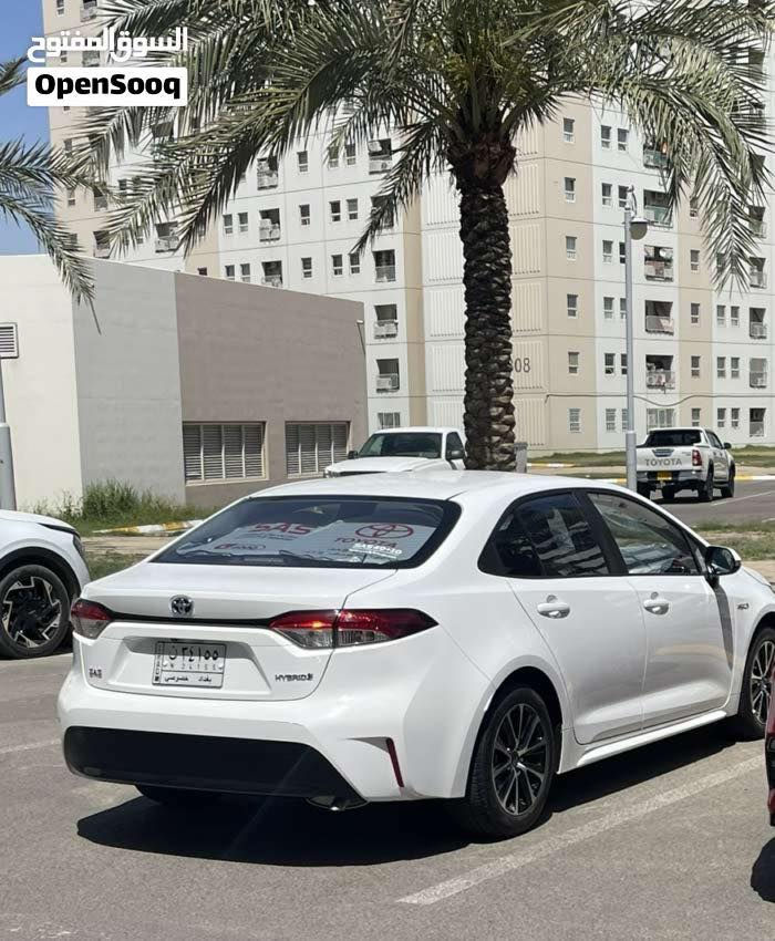 السلام عليكم اخوان 
عندي كورلا هايبرد 2023 زيرو على ايدي اخذتها 
وارد الصين بدون حادث ولاتعديل نظيفه جدا  ارضياتها وسبير وعده ممستخدم 
استخدام شخصي نظيف وصيانه دوريه دائما 
مواصفاتها معروفه سلايد  و رادار امامي و كامرا خلفيه و شاشه جبيره كار بلي وتحديد مسار هاند بريك دكمه اوتو هولد. كامل مواصفات السياره 
مسويلها عازل حراري للجام كامل درجه اولى 
كشنات تغلفت اول ماخذتها 
ارضيات حوضيه ساهلر ممتازه 
بأسمي وماشيه 58 الف 
مكاني بسمايا 
السعر 21 مليون و700 
للاتصال ***********
