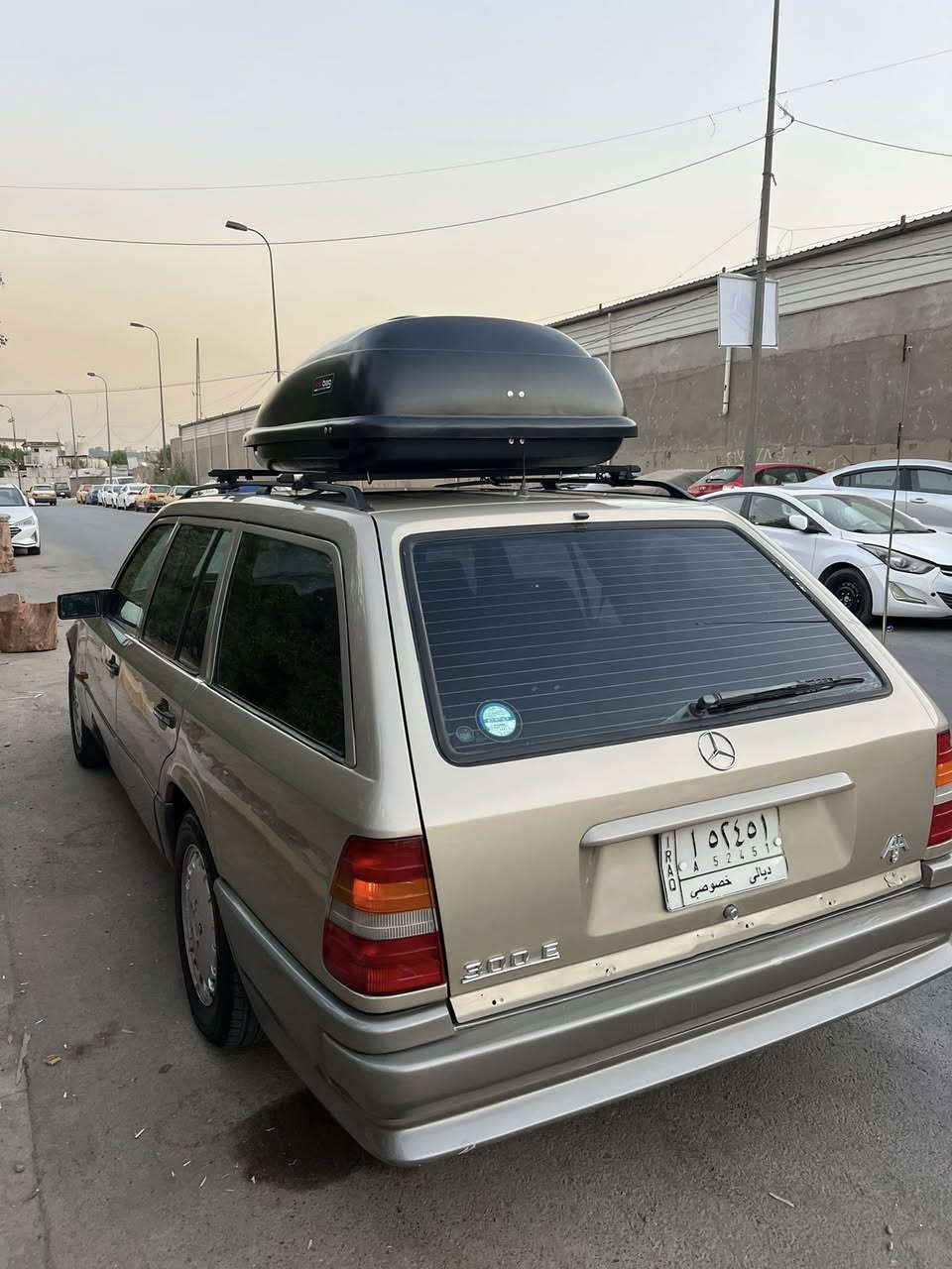 السلام عليكم
مارسيدس دب ستيشن 1993
بدون حادث صبغ جمالية فقط
سلايد روف جام كهرباء
لايت زنون
سيارة بلادية قواعد دبل بدون تعمير
محرك 2500 محور بطه
تبريد ثلج تخم تاير باتري جديد
رقم ديالى تحويل مباشر
السعر 68
مجال بسيط جداً 
مكاني بغداد ***********
