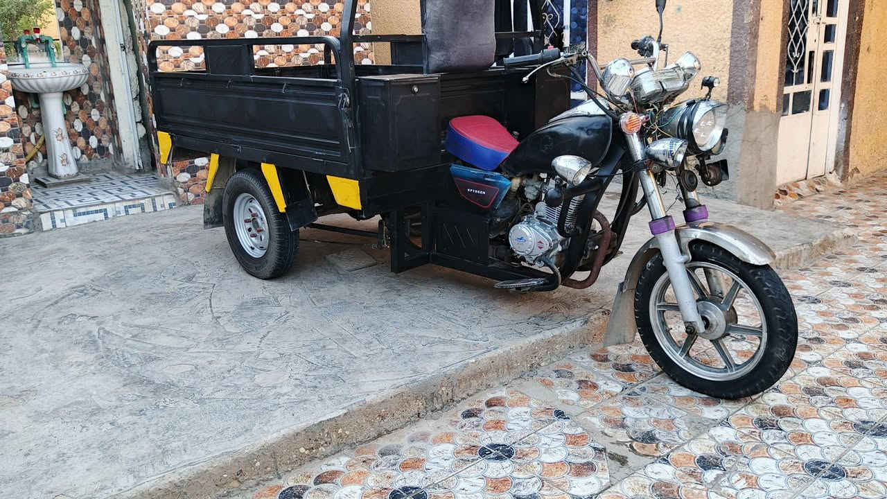 ستوتة للبيع 
مكاني بلحمزة الغربي 
موديل 20 بيها مكينة 25 
شاصي وركبة كفالة عامة 
بدون اوراق 

سعرها قفل 950

***********
