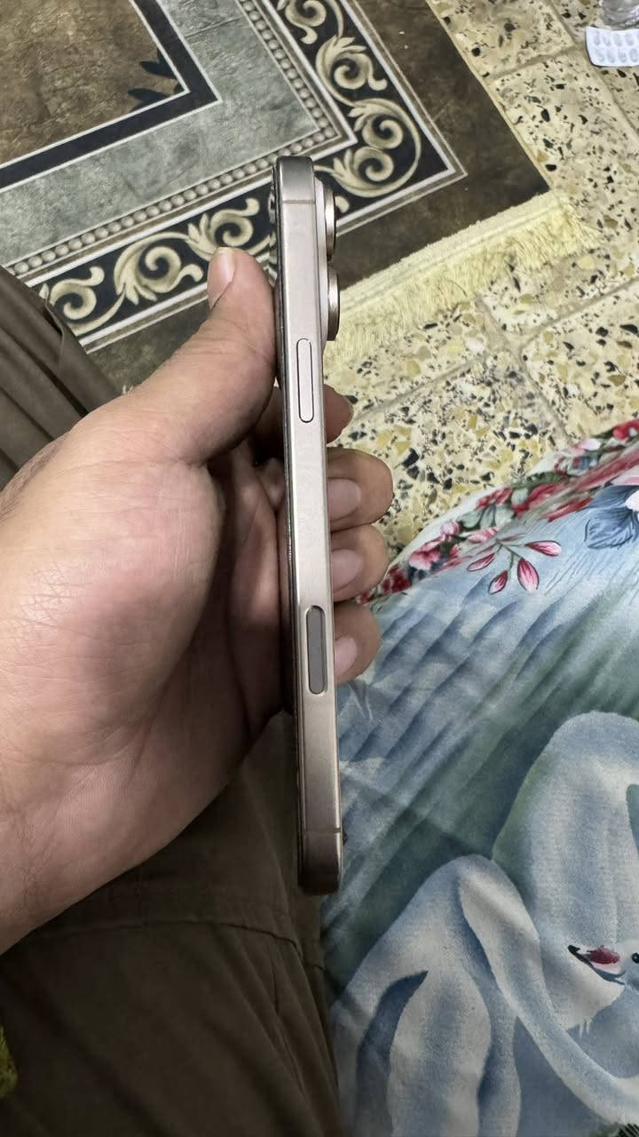 السلام عليكم ايفون 16 برو ماكس الذاكرة 256  بطارية 100 عدد الدورات 48 جديد استخدام قليل جداً السعر 155000 مليون وخمسمية وخمسين 
راسلني خاص او الاتصال ***********
