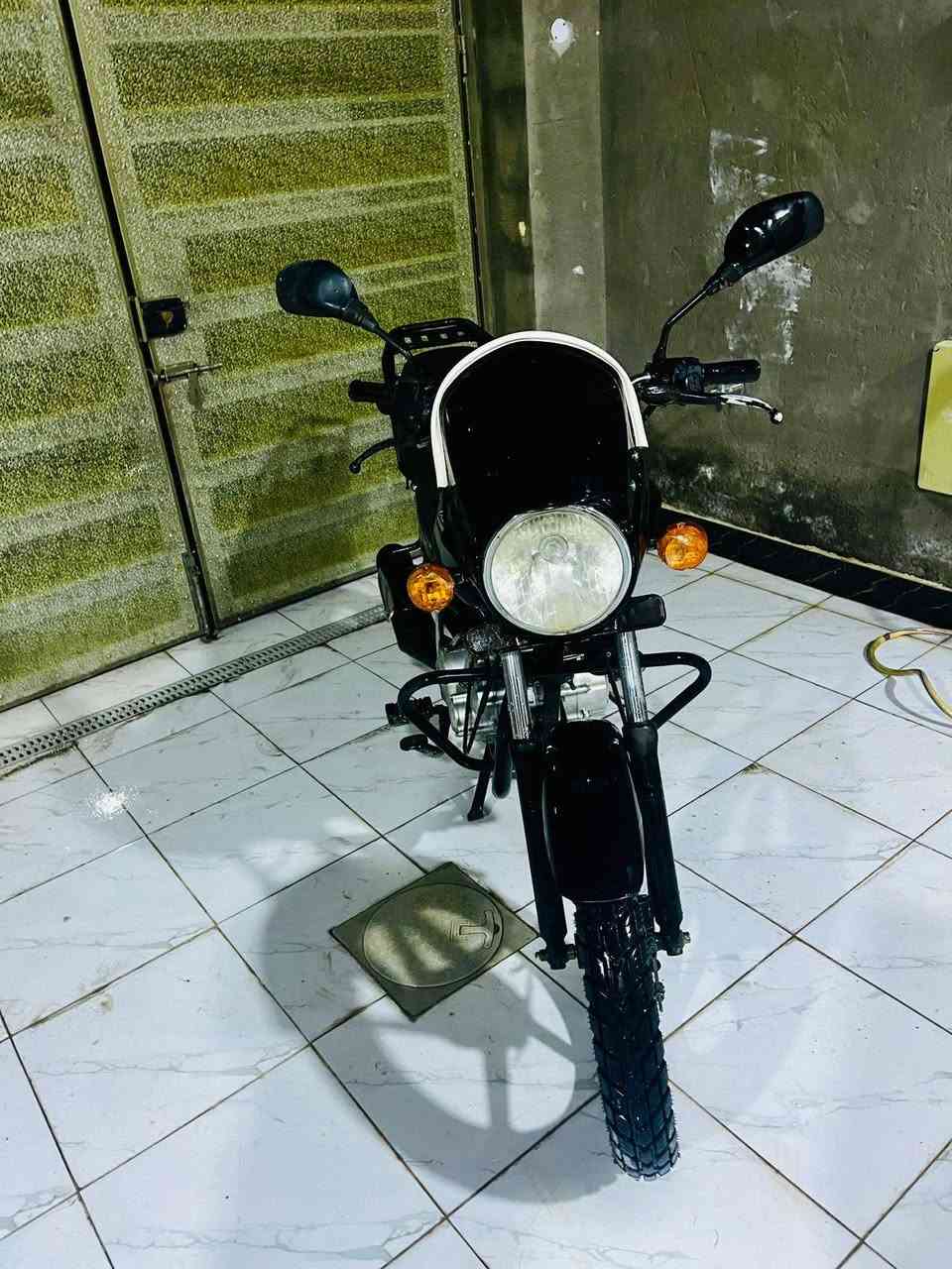 بوكسر صيني للبيع مديل 21 دراجه نضيفه  ستعمال شخصي للبيع شراي بي خير ويدلل رقمي ***********
