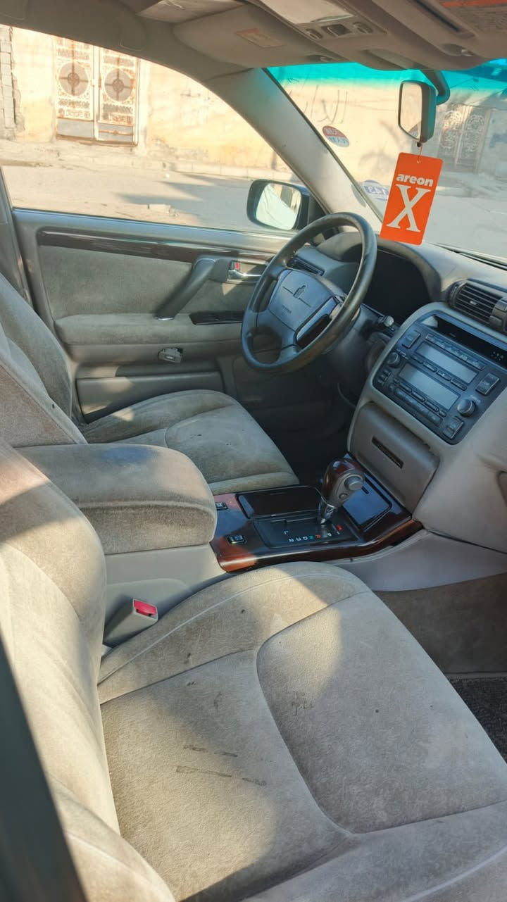 ملكه ادوات لون اسود كصت جنطه مكان سياره العماره مستعجل على البيع لحد راسل مكلف بنشر يريد يتصل رقم صاحب سياره السعر 25      ***********
