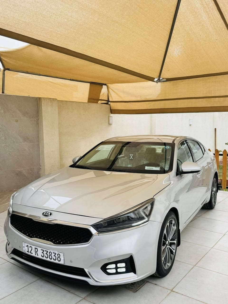 السلام عليكم
كيا كادينزا 
موديل 2017
وارد خليجي
نص فول
مكينه 3500 مكفوله 
كير مكفول وعليه ادامه دهن وفلتر اصلي شركه
صدر امامي وخلفي موبز اصلي مشدود عليه مع اذا محرك جديده
و4 تايرات جدد
عبوه فيت بم جديده
منضومه زنون جديده
عليه بوليش وحمام ونانو سيراميك جديد
السياره جاهزه مجهزه من الاف للياء
بيه قطعيتن صبغ والسونار مرفق
رقم نينوى سنويه باسمي هزه جديده ولوحات جديده
مشروع وطني تتحول بكل العراق
السعر 135 وبي حگ الجيه فقط وماكو اخته بهيج سعر
📍صلاح الدين بلد الضلوعيه
***********
