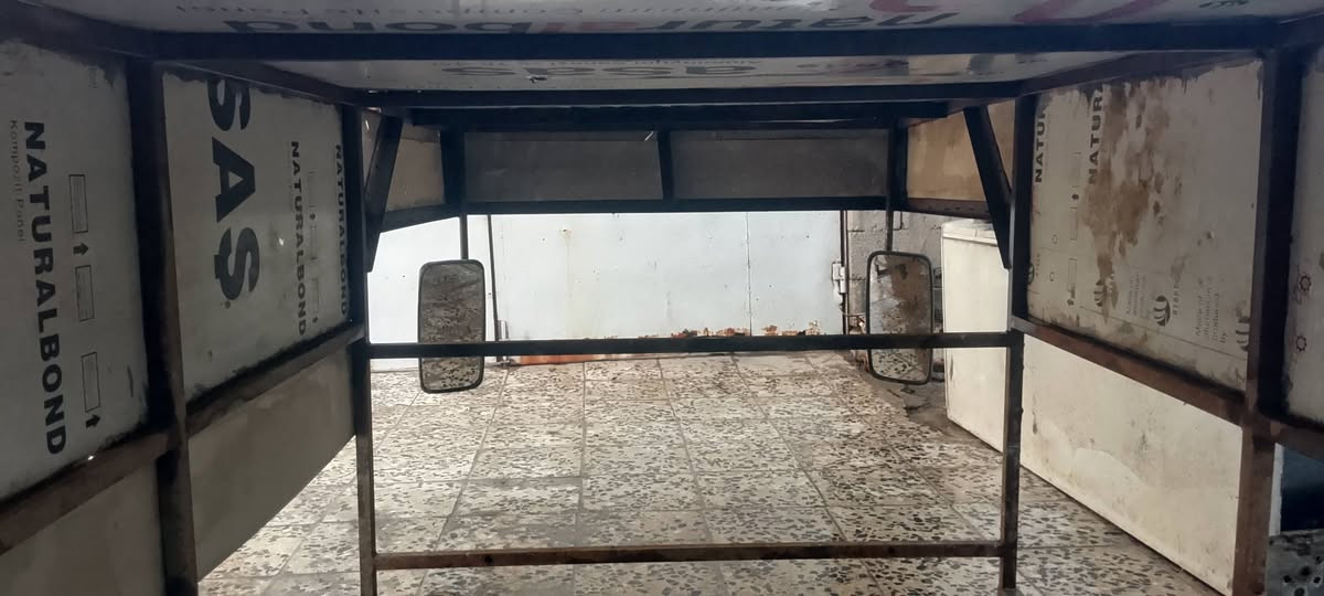 السلام عليكم..سقيفه مال ستوته
كامله السعر 150 وبيه مجال

للاتصال/***********
