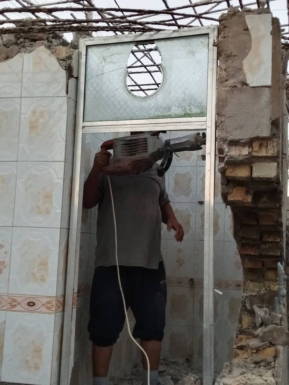 سلام عليكم 
شغل تفليش ارضيه + صبه + جدران 
وشغل تصعيد مواد كادر عمل موجود 
شغلي فقط محافظة بغداد سعر مناسب 

هذه رقمي ‏‪***********‬‏ اتصال 

خادمكم فقط الاتصال كادر ابو علي
