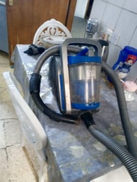 مكنسه كهربائيه شغاله رايده 10.  /07706308917 بغداد, العراق