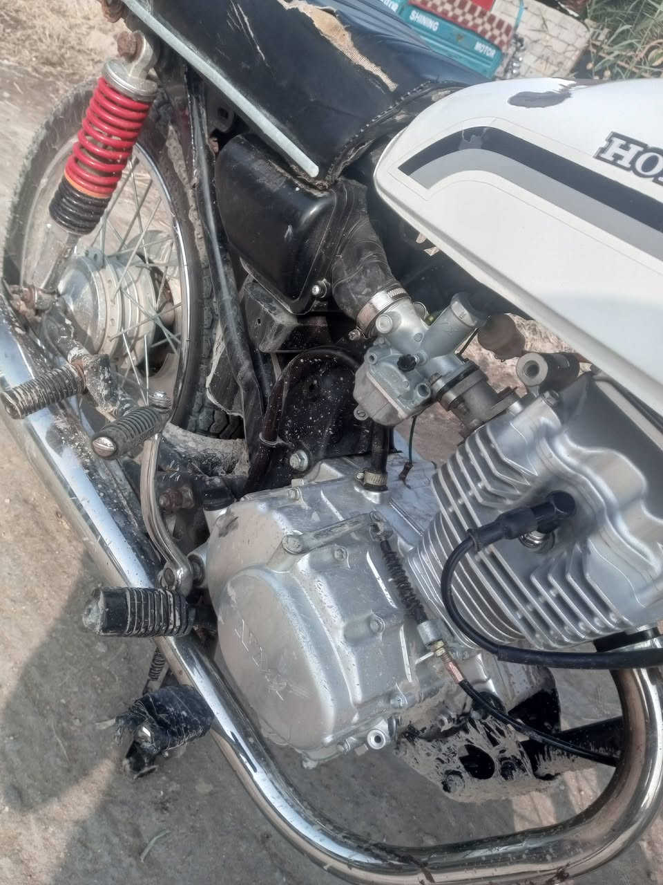 درجه اربعه كير للبيع  الشاصي ناما اصلي كللك ومكينه ناما 25مامفتوح بيها برغي المكان حله القاسم سعر375وبيها مجال قليل ***********
