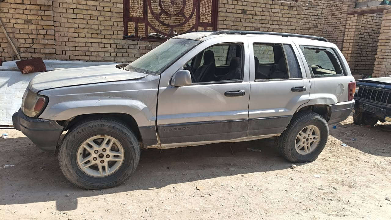 جيب شروكي 2002 سدر تو ويل
سياره لي يحتاجه كامله ابيعها كامله 
ولي يحتاج تفصيخ ابيع تفصيخ  سياره مزاد الدوله 
هذا رقمي ***********
