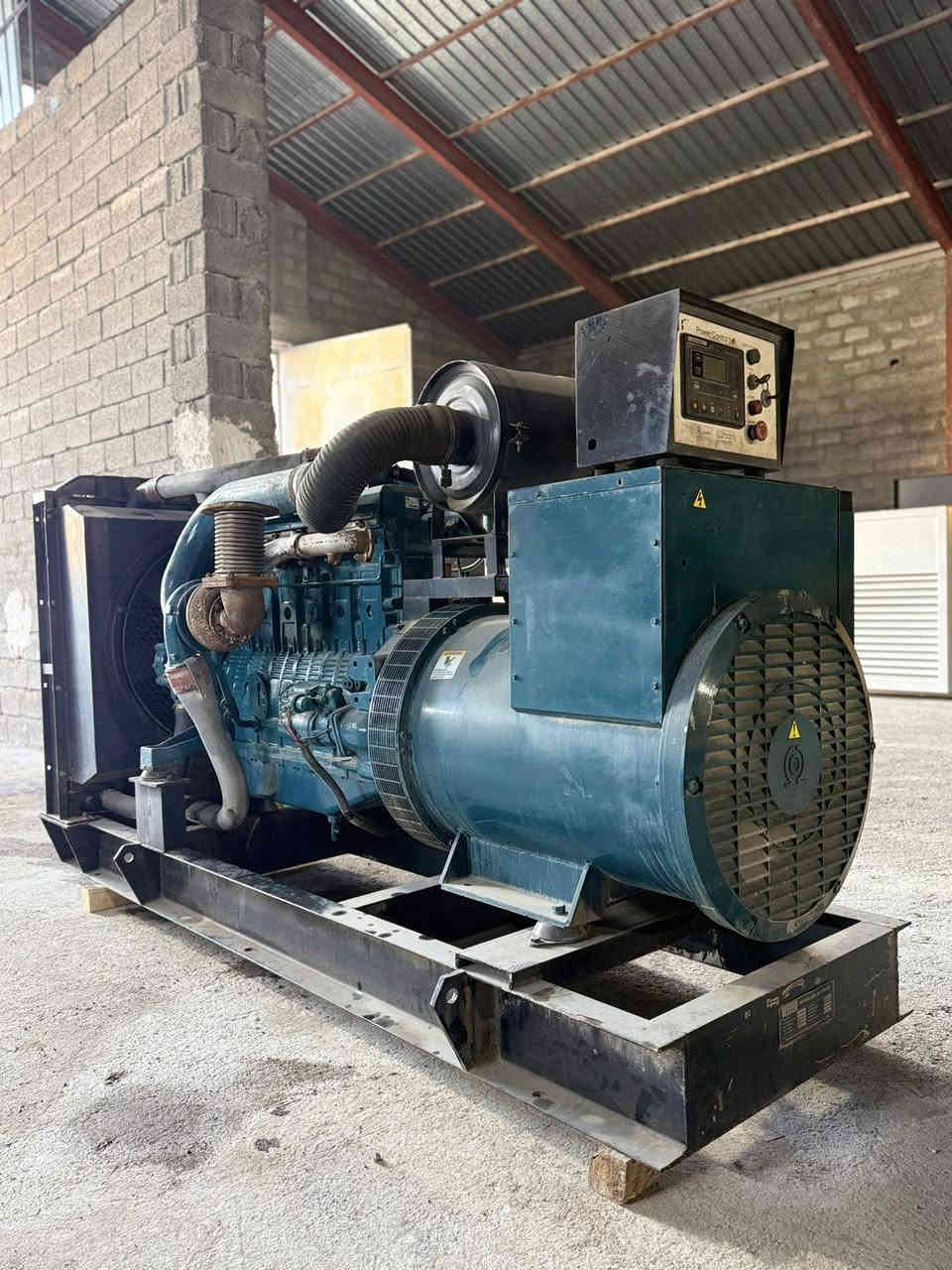 سلام عليكم
للبيع مولده دايو 6 سلندر 
ستندر ما مفتوح بلادي اوربي
توليد ستانفؤر بلادي (312) 
العنوان أربيل // استفسار واتساب 
*********** / ***********
توصيل لجميع محافظات العراق موجود
